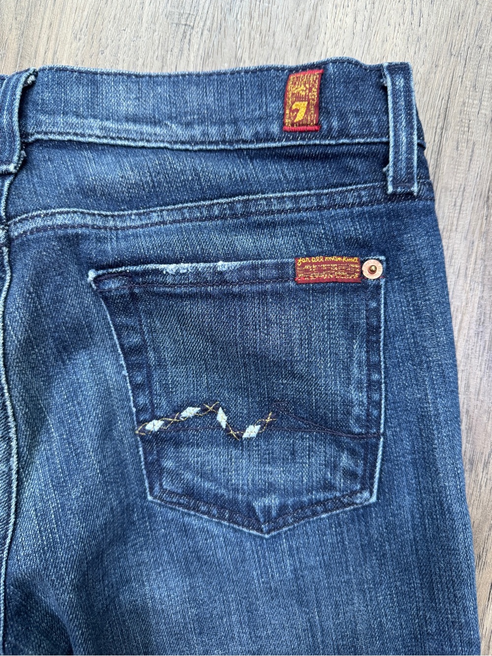 7 For All Mankind Bootcut Jeans Sz 26 Dark Wash Rare Pocket Detail - Picture 13 of 14
